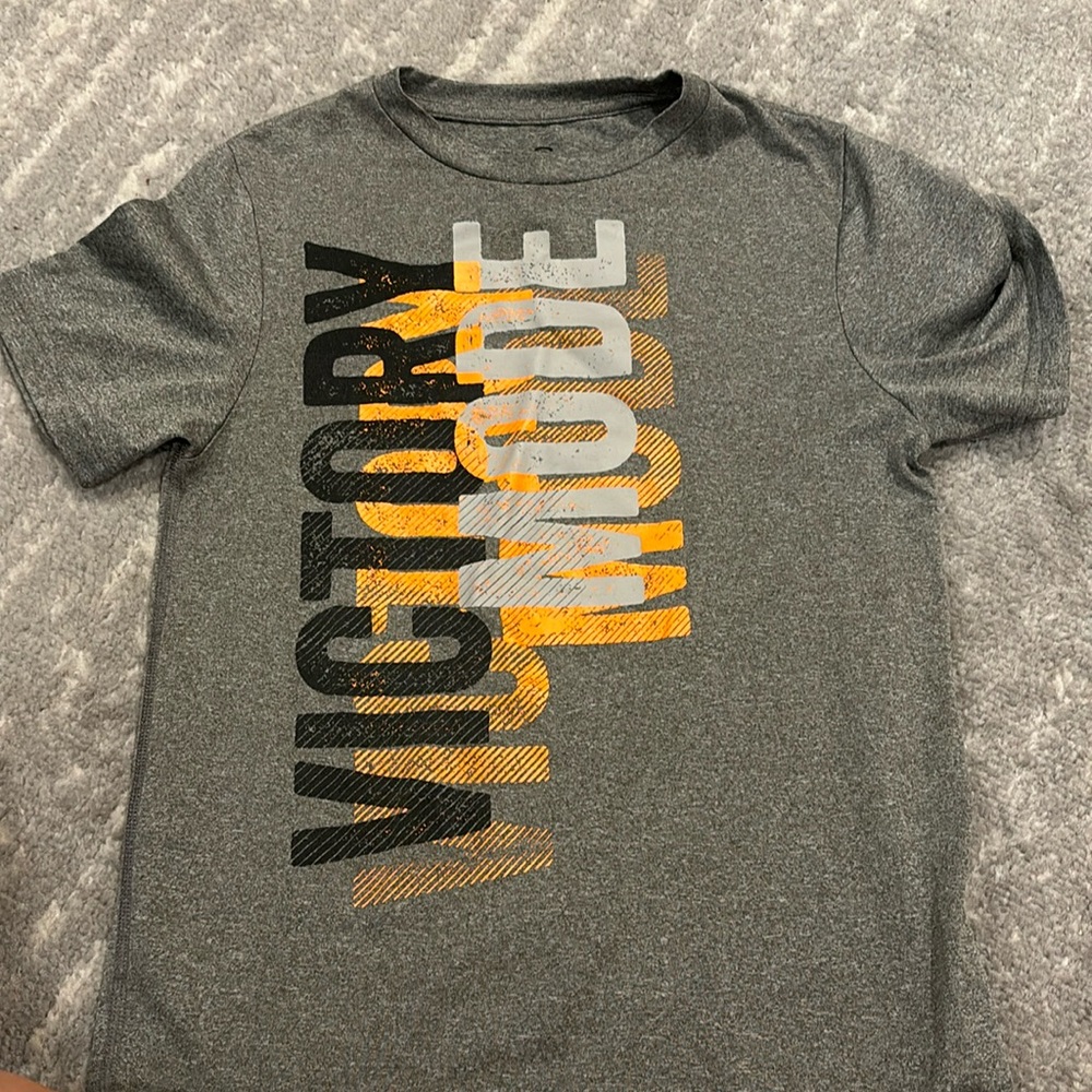 Boys, champion, gray shirt